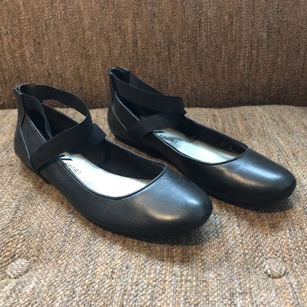 Leather Closed Toe Ankle Strap Flats